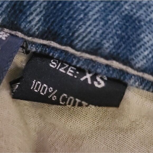 EUC Urban Renewal High Waist Distressed Denim Shorts Stud Trim - Size XS - Picture 6 of 8